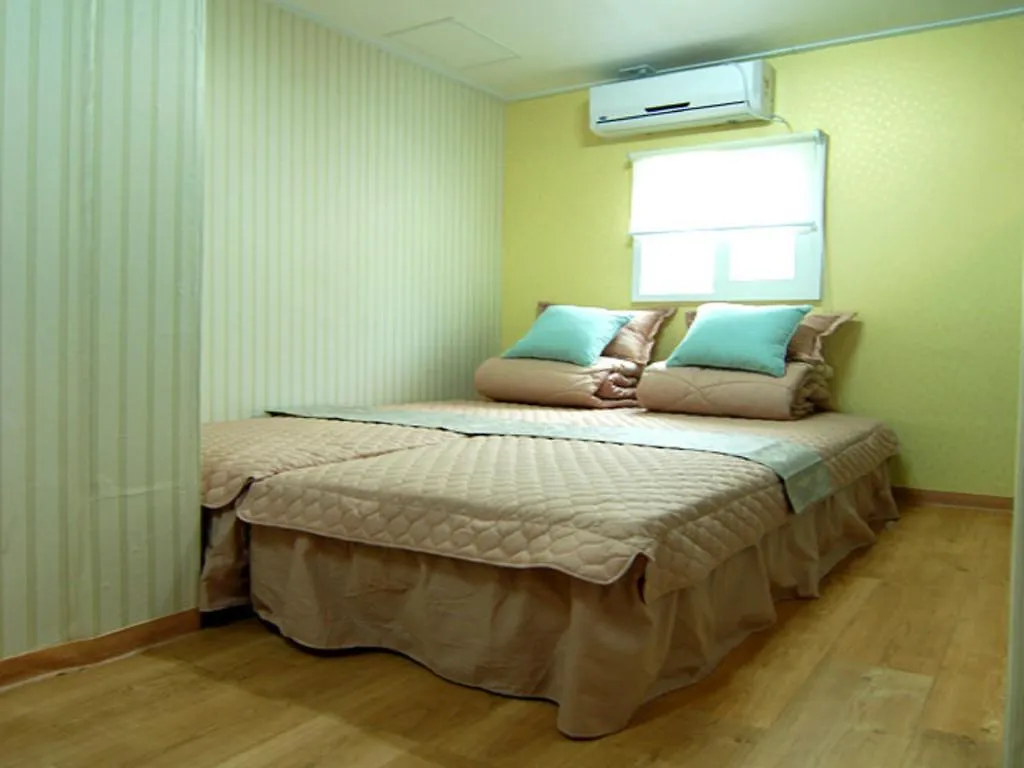 Hostel Vestin Residence Myeongdong Seoul