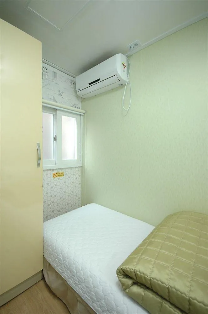 Hostel Vestin Residence Myeongdong Seoul