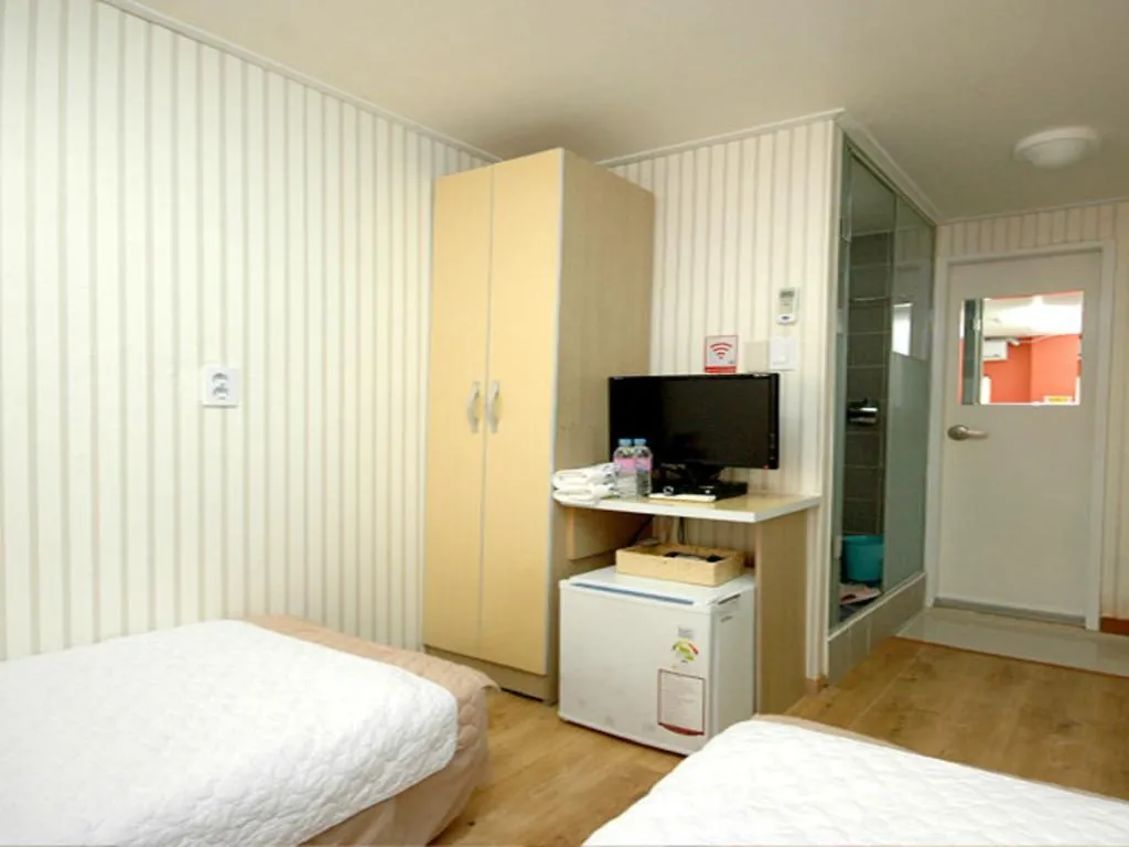 Hostel Vestin Residence Myeongdong Seoul